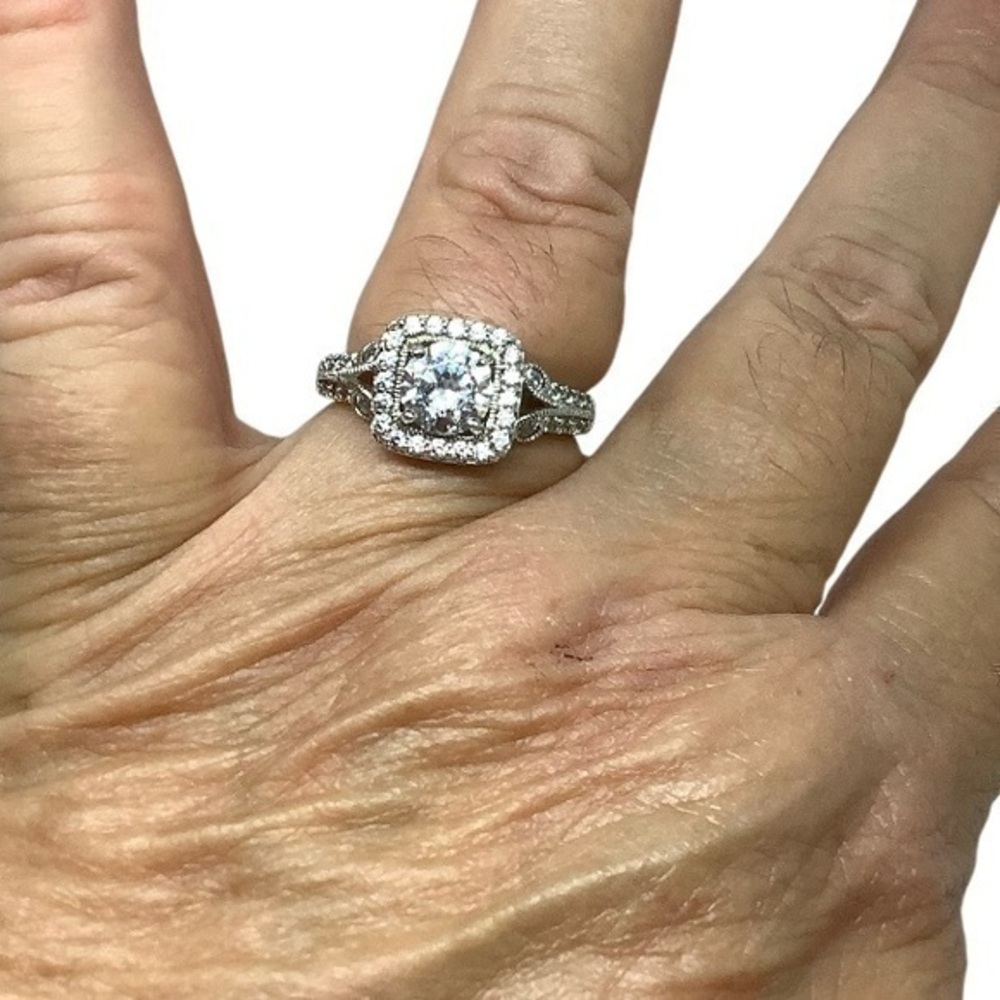 Sterling silver cubic zirconia ring